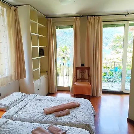 B&B Dolce Vista Al Lago Lugano Porto Ceresio Exterior photo